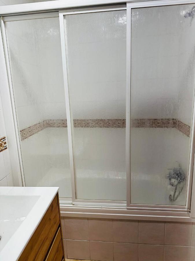 Apartamento Acogedor Y Moderno En Pleno Centro De Sevilla Con Parking Gratis Luaran gambar